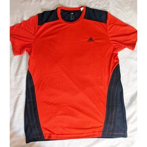New ADIDAS T Shirt - Large